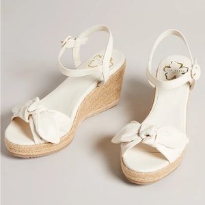 Ted Baker Bryanah Leather Bow Wedged Sandal Size 37
